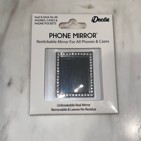 Brand new selfie mirror for your cell phone! - Picture 1 of 2